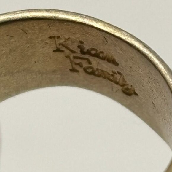 Vintage Kiam Family Large High Dome Textured Brass Ring From 1970s Unisex Signed - Picture 16 of 16